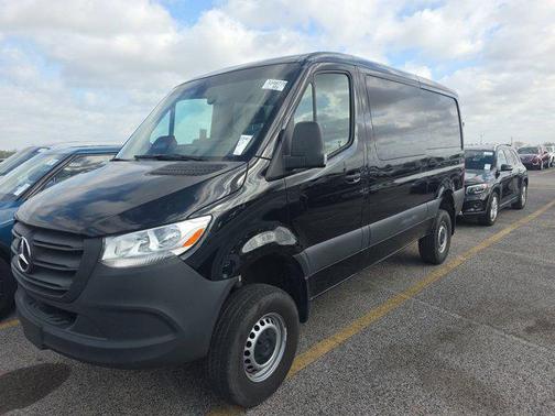 2025 Mercedes-Benz Sprinter 2500 Standard Roof