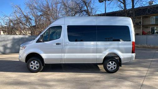 2022 Mercedes-Benz Sprinter 2500 Standard Roof