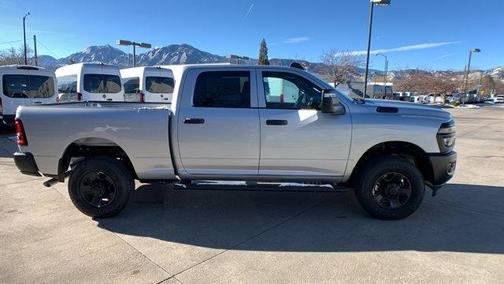 2026 RAM 2500 Tradesman Crew Cab 4x4 6'4' Box