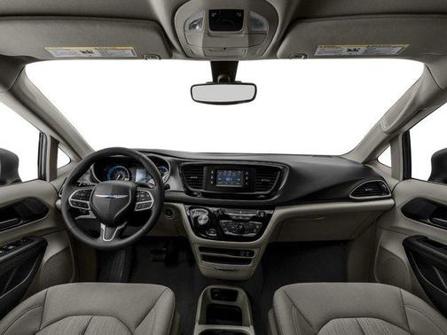 Granite Crystal Metallic Clearcoat 2018 Chrysler Pacifica L