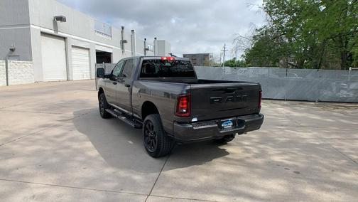 Granite Crystal Metallic Clearcoat 2026 RAM 2500 Big Horn Crew Cab 4x4 6'4' Box