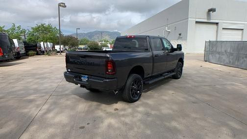 Granite Crystal Metallic Clearcoat 2026 RAM 2500 Big Horn Crew Cab 4x4 6'4' Box