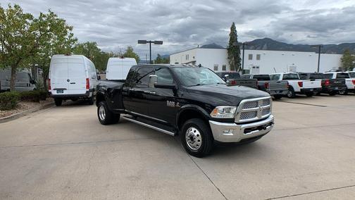 Brilliant Black Crystal Pearlcoat 2017 RAM 3500 Laramie Mega Cab 4x4 6'4' Box