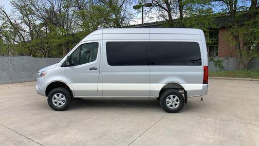 2022 Mercedes-Benz Sprinter 2500 Standard Roof