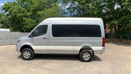 2022 Mercedes-Benz Sprinter 2500 Standard Roof