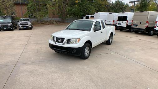White 2015 Nissan Frontier S