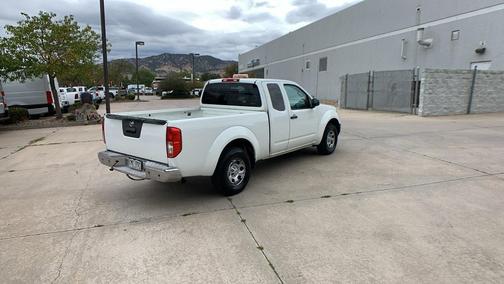 White 2015 Nissan Frontier S