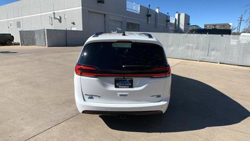 2026 Chrysler Pacifica Limited