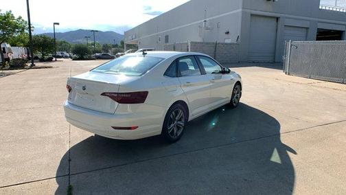 2021 Volkswagen Jetta 1.4T R-Line