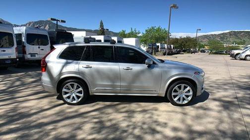 2018 Volvo XC90 T6 Inscription