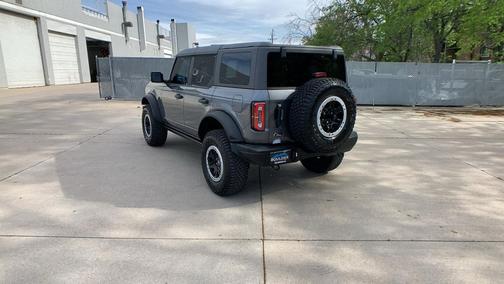 Carbonized Gray Metallic 2022 Ford Bronco Badlands