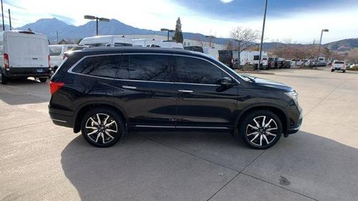2021 Honda Pilot Touring 8-Passenger