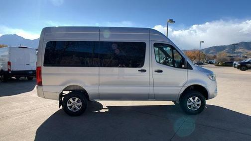 2022 Mercedes-Benz Sprinter 2500 Standard Roof