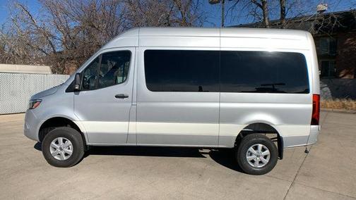 2022 Mercedes-Benz Sprinter 2500 Standard Roof