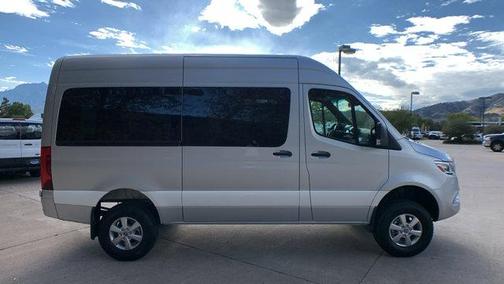 2022 Mercedes-Benz Sprinter 2500 Standard Roof
