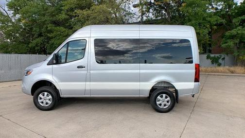 2022 Mercedes-Benz Sprinter 2500 Standard Roof