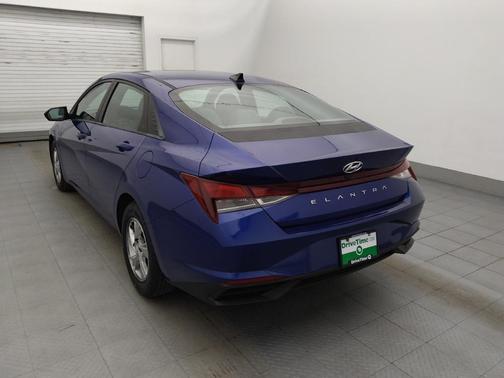 2021 Hyundai ELANTRA SE