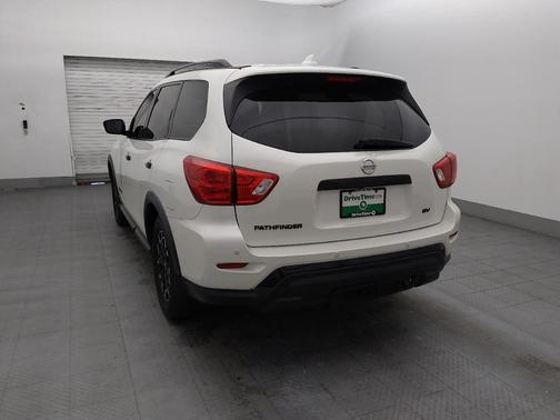 2019 Nissan Pathfinder SV