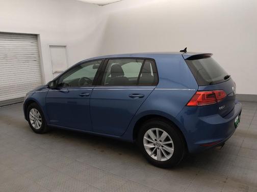 2017 Volkswagen Golf TSI S 4-Door