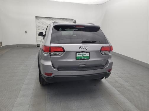 2020 Jeep Grand Cherokee Laredo