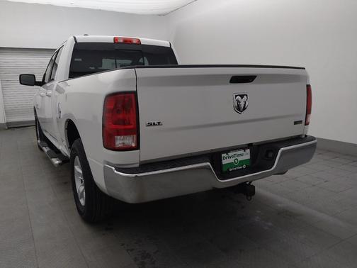 2017 RAM 1500 SLT