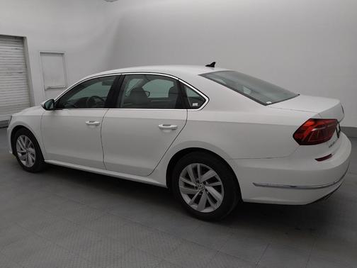 2018 Volkswagen Passat 2.0T SE