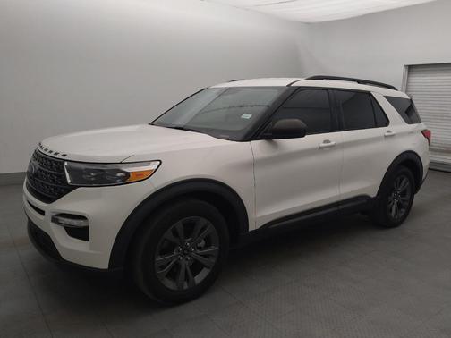Star White Metallic Tri-Coat 2021 Ford Explorer XLT