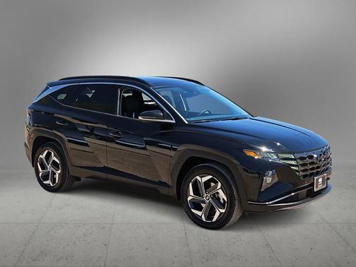 Black 2022 Hyundai TUCSON Limited