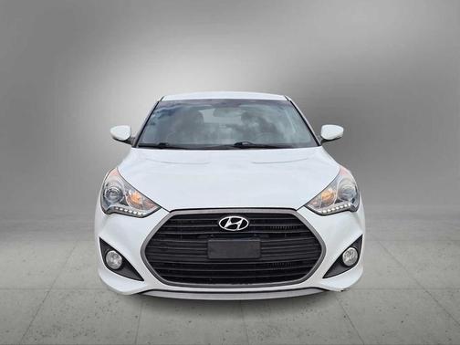 Elite White 2016 Hyundai Veloster Turbo