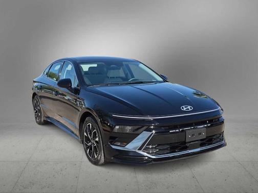 Black 2025 Hyundai SONATA SEL