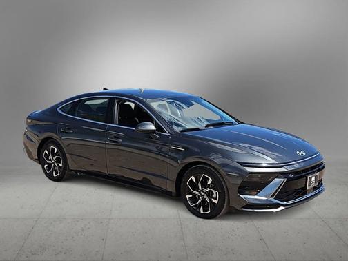 Gray 2025 Hyundai SONATA SEL