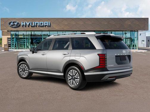 Silver Metallic 2026 Hyundai Palisade Hybrid 7P