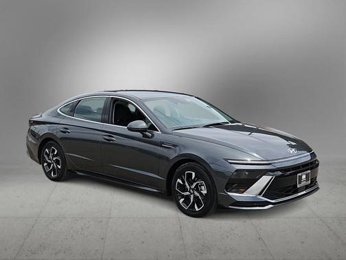 Gray 2025 Hyundai SONATA SEL
