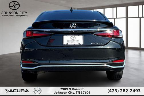 2023 Lexus ES 300h Base