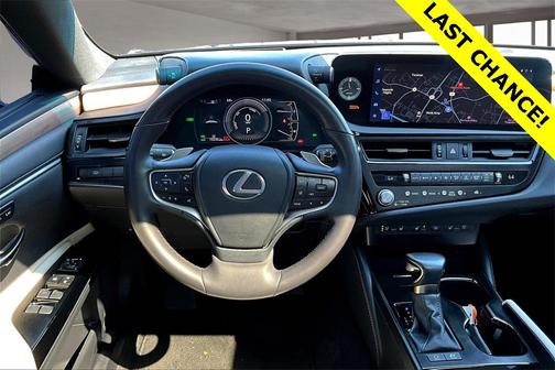 2023 Lexus ES 300h Base