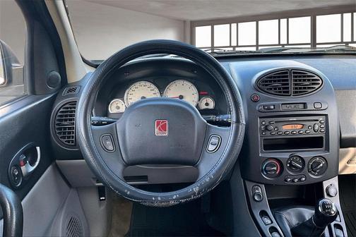 2005 Saturn Vue Base