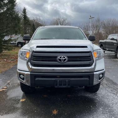 2015 Toyota Tundra SR5