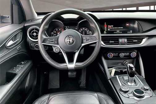 2018 Alfa Romeo Stelvio Base