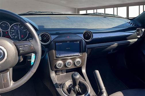 2014 Mazda MX-5 Miata Sport