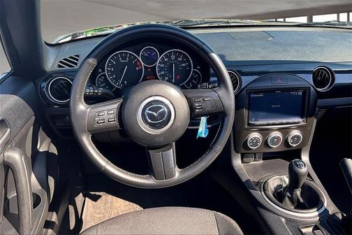 2014 Mazda MX-5 Miata Sport