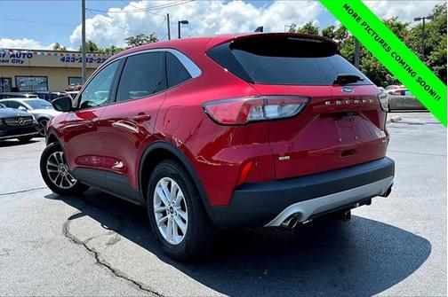 2020 Ford Escape SE