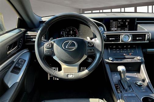 2016 Lexus RC 200t 200t