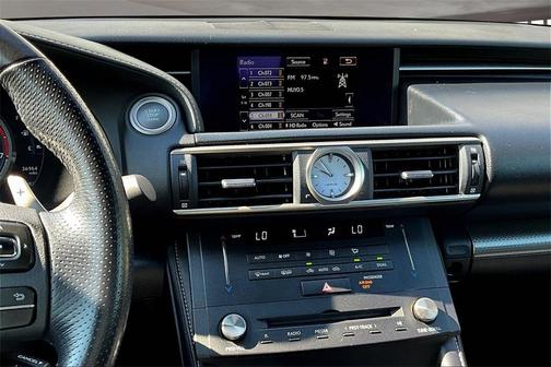 2016 Lexus RC 200t 200t