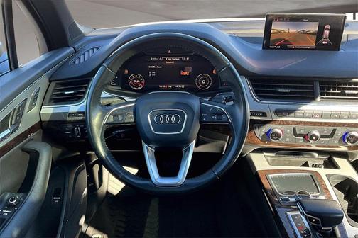 2019 Audi Q7 45 Premium Plus