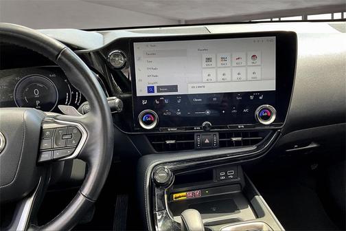 2022 Lexus NX 350h Premium