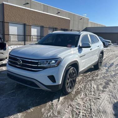 2022 Volkswagen Atlas Cross Sport 2.0T SE w/Technology 4MOTION