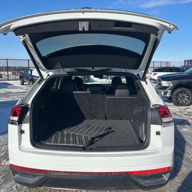 2022 Volkswagen Atlas Cross Sport 2.0T SE w/Technology 4MOTION