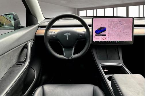 2022 Tesla Model Y Long Range Dual Motor All-Wheel Drive
