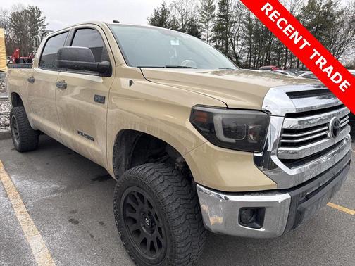 2017 Toyota Tundra SR5