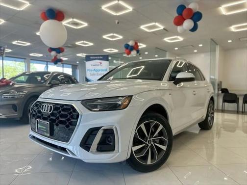 2024 Audi Q5 45 S line Premium Plus